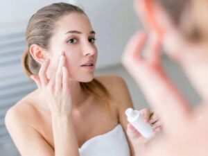 2022 remove facial चलिए आपको बताते हैं चेहरे की झुर्रियां  दूर करने की tips