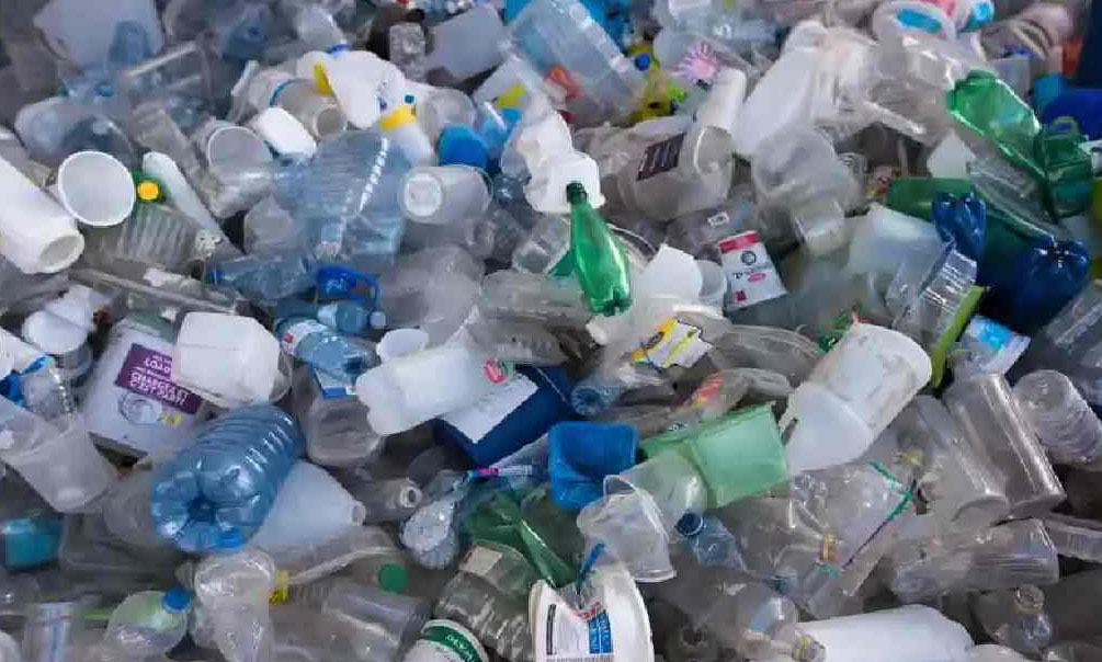 You are currently viewing Single Use Plastic Ban : 1 जुलाई से बंद हो जाएगा इन सामानों की बिक्री और इस्तेमाल