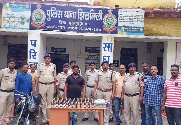Surajpur Latest News : सूरजपुर पुलिस की नशे के कारोबार पर बड़ी कार्रवाई, 55 हजार रूपये के नशीली दवाईयों सहित 1 गिरफ्तार।