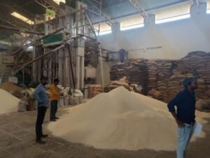 RICE : चावल नहीं जमा करने वाले राइसमिलर्स के विरुद्ध की गई बड़ी कार्यवाही