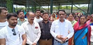 Champa News : पालिका अध्यक्ष ने स्वच्छता दीदीयो के साथ S,I,R,M सेंटर चरण नगर मे मनाया हरियाली का त्यौहार