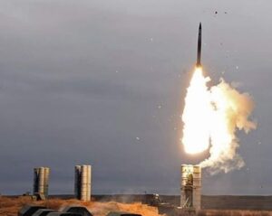 Read more about the article Attack रूसी रॉकेट हमले में 15 की मौत,मलबे में 24 दबे