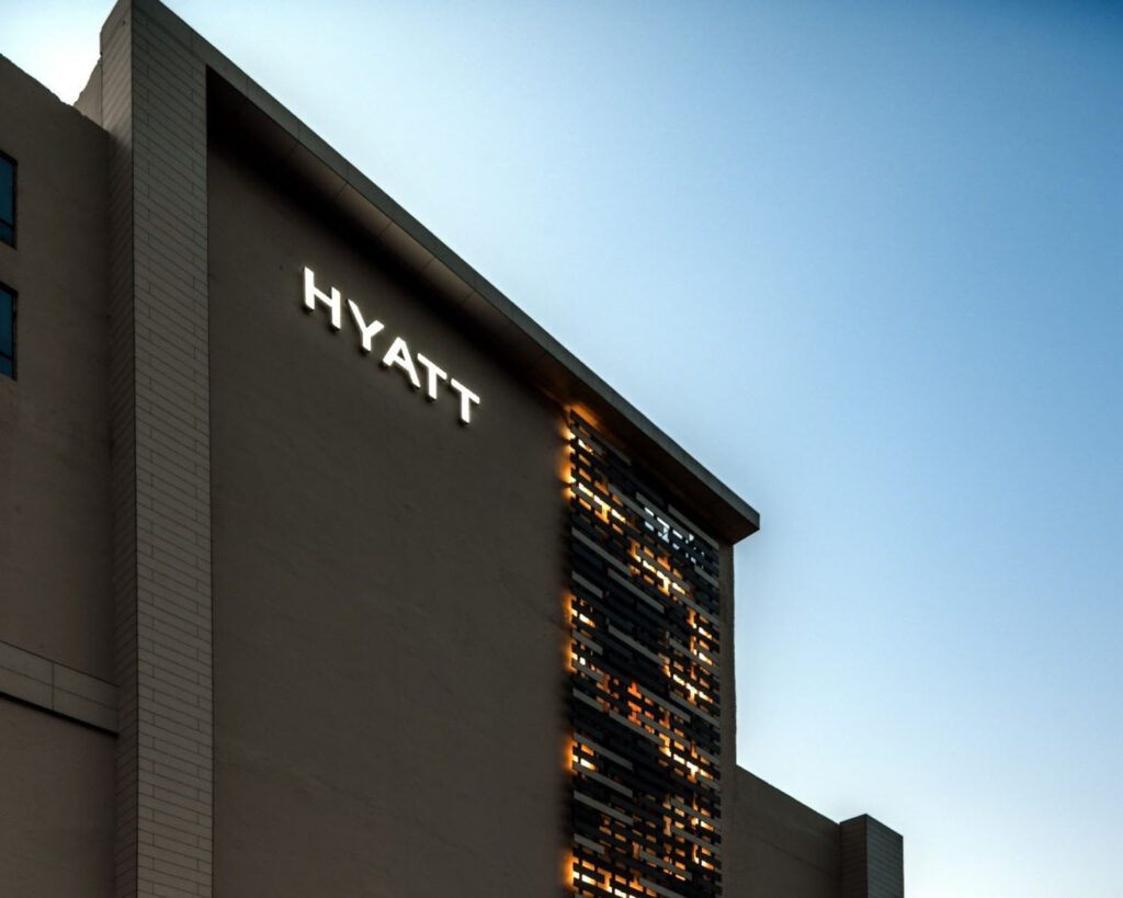 Chhattisgarh : Hyatt Hotel में सैक्स रैकेट पकड़ने पर उठा सवाल....