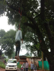 Jashpur Bageecha थाना अन्तर्गत डूमर टोली में एक छात्र ने लगाई फांसी