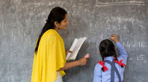 Read more about the article Recruitment of Teachers : प्रदेश में 50 हजार शिक्षकों की होगी भर्ती, खुशियों में भी करेंगे निराश ये 2 बातें…