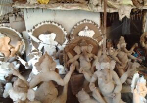 Ganesh Competition अच्छे दिन की उम्मीद को तगड़ा झटका, मूर्तिकारों के बीच पहली बार कड़ा मुकाबला