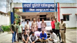 Read more about the article Jashpur news in hindi : 41 किलो  गांजा के साथ चार गिरफ्तार, अंतरराष्ट्रीय मानव अधिकार कल्याण आयोग ट्रस्ट लिखी गाड़ी में करते थे गांजे की तस्करी.