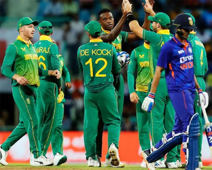 Read more about the article Ind vs SA 1st ODI : दक्षिण अफ्रीका ने पहले वनडे में भारत को 9 रन से हराया, सीरीज में ली 1-0 की बढ़त