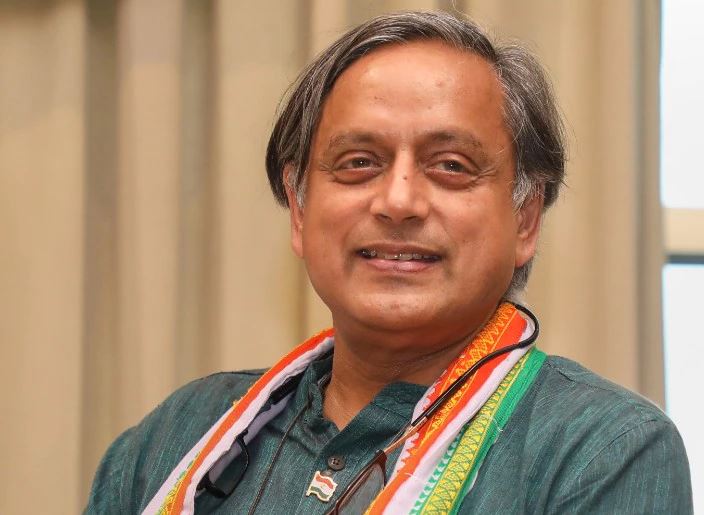 You are currently viewing Tharoor return चुनाव होगा या थरूर की नाम वापसी?