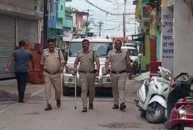 You are currently viewing Champa Police जानिए क्यों किया गया चांपा पुलिस के द्वारा फ्लैग मार्च