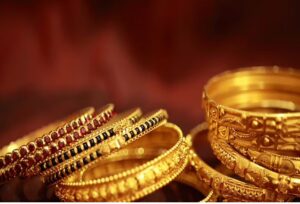 Read more about the article Business सोना, चांदी में भारी गिरावट, दिवाली के मौके पर सोने की खरीदारी माना जाता है शुभ