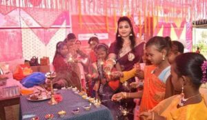 Read more about the article Happy Diwali जरूरतमंद बच्चों के बीच में मनाई गई खुशियों की दिवाली