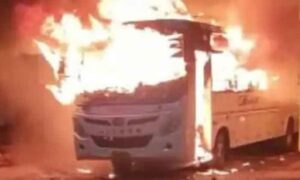 Read more about the article Ranchi News : दीपावली पर बस में दीपक जलाकर सोए चालक व परिचालक, आग से दोनों जिंदा जले….मौत