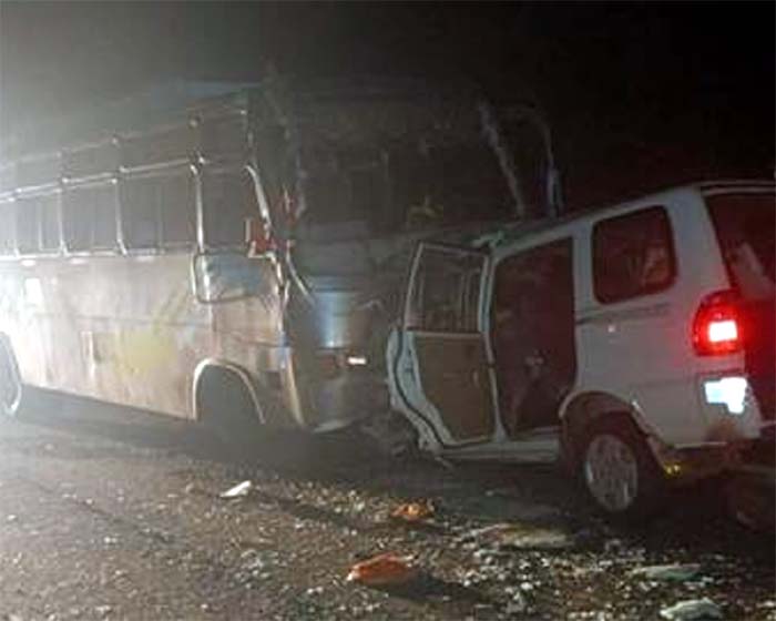 Road Accident In MP : बैतूल में बस और कार की टक्कर, 11 की मौत, एक घायल