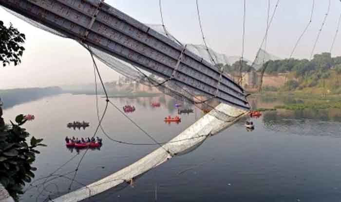 Gujarat Morbi Bridge Collapse : सस्पेंशन ब्रिज क्या है, यह कितना भार सहन कर सकता है और कहा गलती हुई ? जानिए सभी सवालों के जवाब