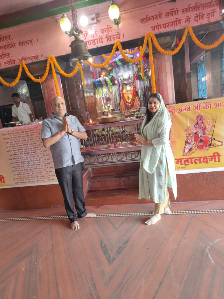 Assembly Speaker Dr. Charandas Mahant : विधानसभा अध्यक्ष डॉ चरणदास महंत के 41वी वर्ष गांठ पर मां महामाया मंदिर में की पूजा अर्चना