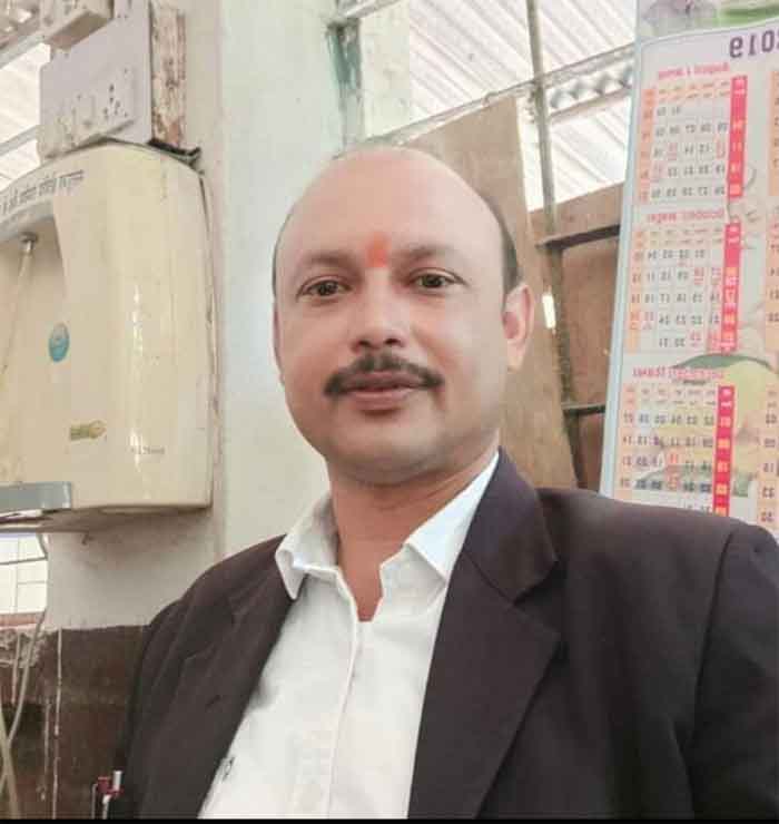 Baikunthpur News : अधिवक्ता ध्रुव कश्यप नोटरी बनाये गये