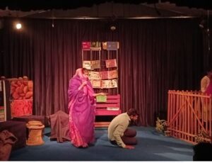 Read more about the article Chhattisgarh Film जनमंच पर हुआ परसाई की कृति ‘एक लड़की पांच दीवाने का मंचन