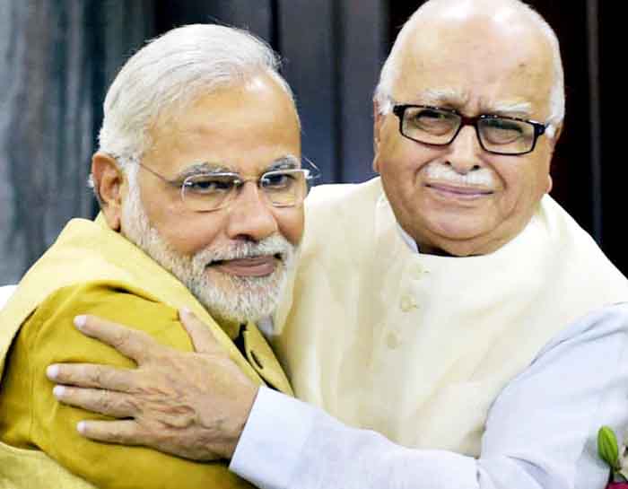 Lal Krishna Advani Birthday : 95 साल के हुए लाल कृष्ण आडवाणी, बधाई देने घर पहुंचे पीएम मोदी