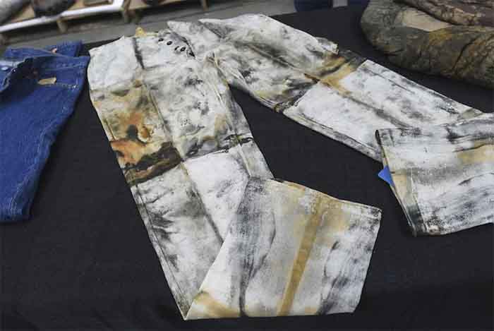 World's Oldest Jeans : कचरे से मिली जींस के दीवाने हुए लोग, 94 लाख में बिकी...जानिए खासियत