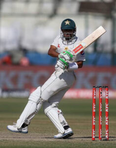 Read more about the article Sport Cricket : बाबर ने तोड़े कराची टेस्ट में कई रिकॉर्ड