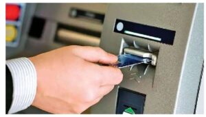 Read more about the article ATM ग्राहक के कार्ड के जरिए एटीएम से पैसा निकालने वाला गार्ड गिरफ्तार