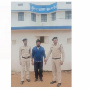 Read more about the article Dhamtari crime news today धोखाधड़ी के मामले में आरोपी देशी शराब दुकान के सेल्समेन गिरफ्तार
