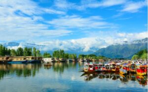 Read more about the article Kashmir – कश्मीर में प्रदूषण : चिंता तो गहरी है