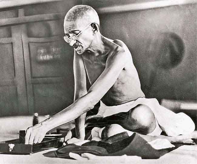  (Great personality of Gandhi)