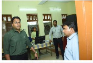 Read more about the article (Dhamtari News Today) कलेक्टर ने कुरूद में एसडीएम व तहसील कार्यालय का किया निरीक्षण