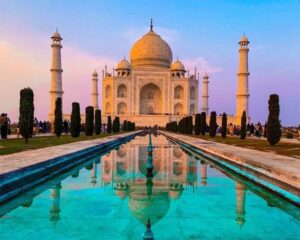 Read more about the article Taj Mahal Agra : ताजमहल में आज से तीन दिनों तक फ्री एंट्री, जानिए क्या है खास
