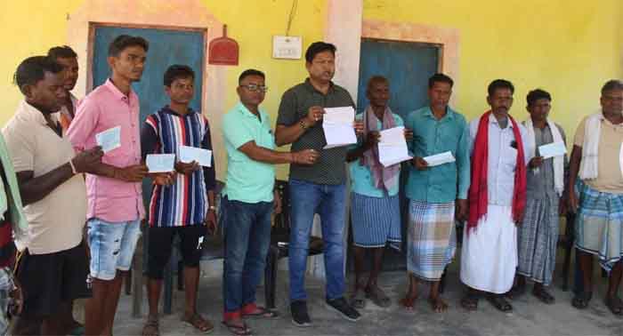 Bijapur News : तेंदूपत्ता ट्रांसपोर्ट राशि 1 वर्ष से अटका कर्ज में डूबे वाहन मालिक