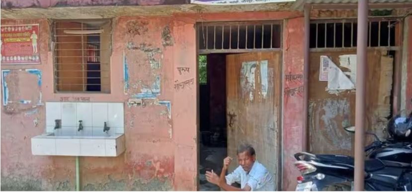 You are currently viewing Dantewada latest news लाखों की लागत से निर्मित सामुदायिक शौचालयों पर लटक रहे ताले!