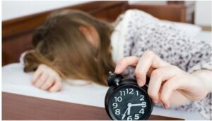 Read more about the article Oversleeping : कहीं आप पर भारी ना पड़ जाए ओवरस्लीपिंग की आदत