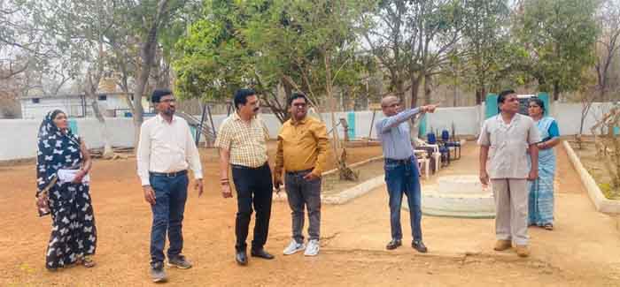 Collector Rituraj Raghuvanshi : कलेक्टर ऋतुराज रघुवंशी ने ग्रामीणों की मांग का हल निकालने अधिकारियों के दल को भेजा मौके पर
