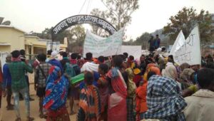 Read more about the article Narayanpur News : अबूझमाड़ के हजारों ग्रामीणों ने रैली निकालकर मुख्यमंत्री के नाम अपनी मांगों का एसडीएम को सौपा ज्ञापन