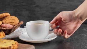 Read more about the article Helth latest news : खाली पेट चाय पीना है स्वास्थ्य के लिए नुकसानदायक