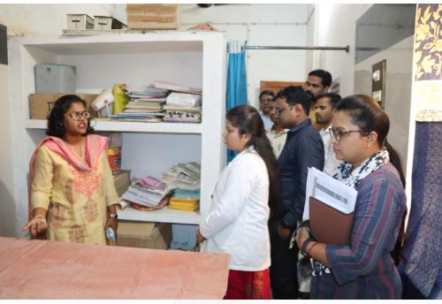 You are currently viewing Sakti Collector :  सक्ती कलेक्टर नूपुर राशि पन्ना ने मिशन हेल्थ के तहत किया स्वास्थ्य केंद्रों का निरीक्षण