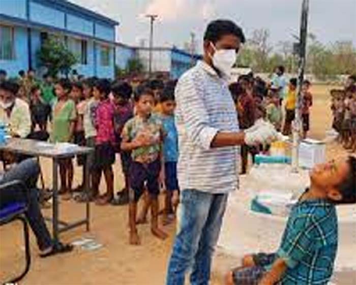Bijapur Breaking : बीजापुर में कोरोना की दस्तक, आश्रम में पढ़ने वाले 18 बच्चे मिले संक्रमित।