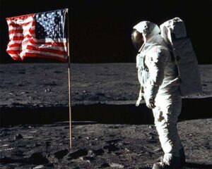 Man Will Go To The Moon Again After Apollo Mission : अपोलो मिशन के बाद फिर चांद पर जाएगा इंसान, NASA ने 4 नामों की घोषणा की