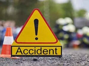 Bahraich-Sitapur Accident : मोटरसाइकिल एवं ट्रक के बीच टक्कर 3 युवकों की दर्दनाक मौत