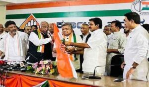 Read more about the article karnataka breaking कर्नाटक : भाजपा के कद्दावर नेता शेट्टार ने कांग्रेस का दामन थामा