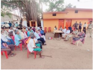 Read more about the article Bemetara latest news : बिरनपुर में  शांति समिति की दूसरी बैठक में शामिल हुए कलेक्टर एसपी समेत संगठन प्रतिनिधि, समाज प्रमुख और बड़ी संख्या में ग्रामीणजन