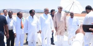 Read more about the article Ambikapur latest news : महामाया एयरपोर्ट के रनवे को देखकर मुख्यमंत्री ने जताई खुशी