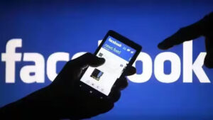 Facebook : फेसबुक पर लाइव स्ट्रीमिंग कर लगायी फांसी