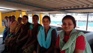 CG Surguja Latest News : ग्राम गौठान बटवाही के प्रगति महिला स्व सहायता समूह की ये महिलाएं हैं मल्टी टास्किंग