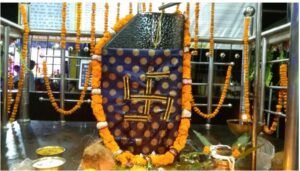 Read more about the article Lord Shani Dev कुसमुंडा आदर्श नगर में बड़े धूम धाम से मनाया गया भगवान शनिदेव का जन्मोत्सव