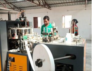 Read more about the article Dantewada latest news रीपा में हो रहा है पेपर कप निर्माण, मैलावाड़ा की महिलाओं के सपनों को मिली नयी उड़ान 