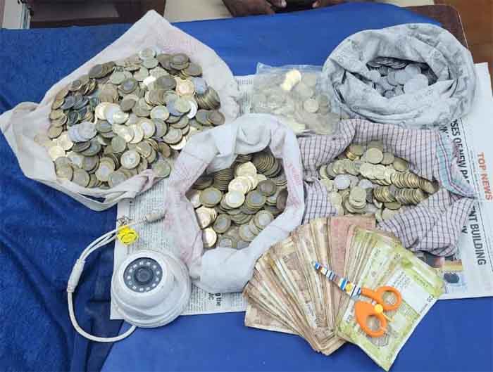 Dhamtari : जेब खर्च के लिए में पैसा नहीं होने के कारण अलग-अलग दुकानों से लगभग 21300 की चोरी दो नाबालिग गिरफ्तार