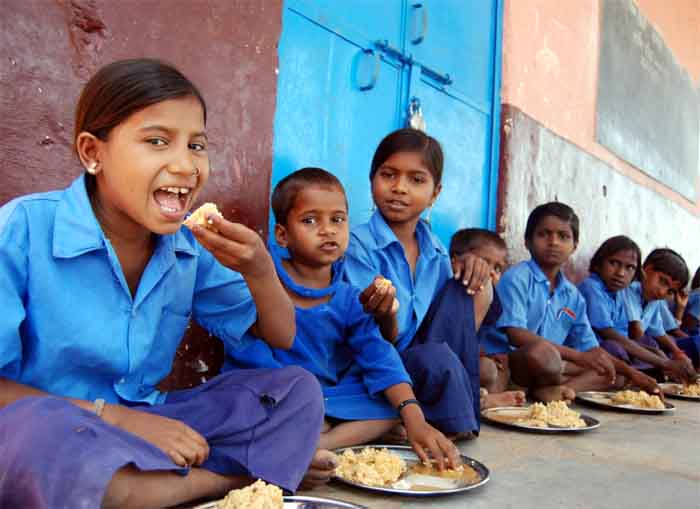 Patna Bihar News : बिहार में फिर मिड डे मील खाने से बिगड़ी 58 बच्चों की तबीयत